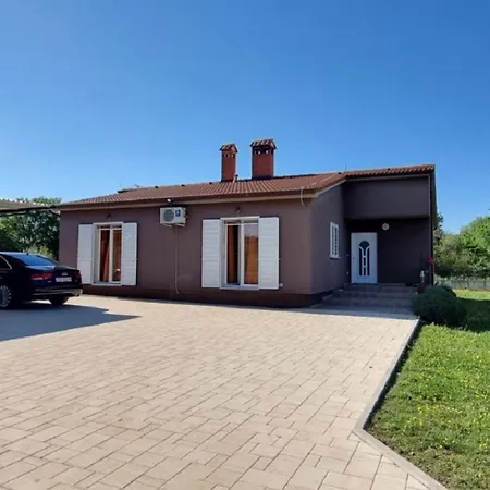 Ron - Spacious Garden Casa vacanze *